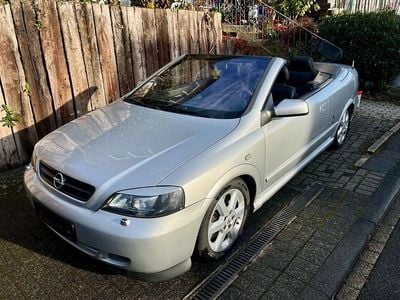 Silber Gebraucht 2002 Opel Astra Cabriolet Edition Cabrio | 2.199 € (Fairer Preis)