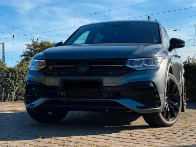 Gebraucht VW Tiguan Allspace R-line 190 PS (139 kW) 2022 Grau SUV