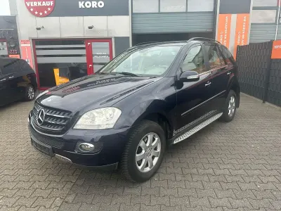 Gebraucht Mercedes ML280 190 PS (139 kW) 2007 Blau SUV