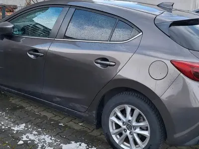 Gebraucht Mazda 3 Center-Line 120 PS (88 kW) 2016 Andere farben Limousine