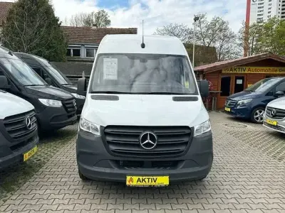 Używany Mercedes Sprinter 163 KM (119 kW) 2021 Biały Van