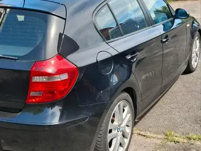 Gebraucht BMW 118 140 PS (102 kW) 2008 Schwarz Kleinwagen