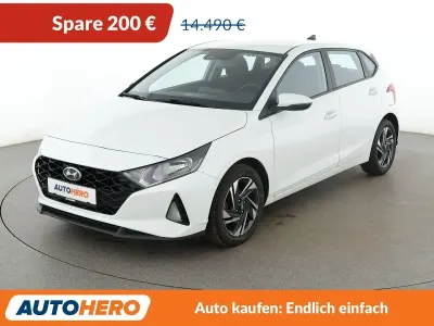 Gebraucht Hyundai i20 Trend 101 PS (74 kW) 2022 Weiß Kleinwagen