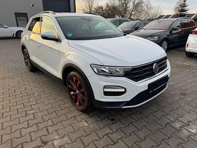 Second-hand VW T-Roc 140 CP (102 kW) 2018 Alb SUV
