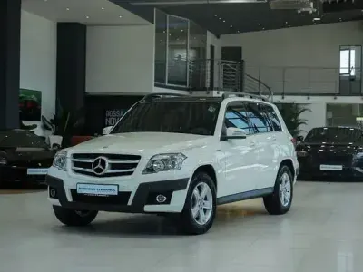Gebraucht Mercedes GLK220 170 PS (125 kW) 2010 Calcitweiss  unilack SUV