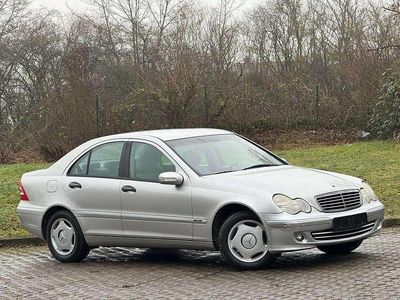 Silber Gebraucht 2003 Mercedes C180 Elegance Limousine | 2.600 € (Fairer Preis)