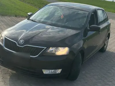 Käytetty Skoda Rapid Ambition 90 HP (66 kW) 2014 Musta Viistoperä