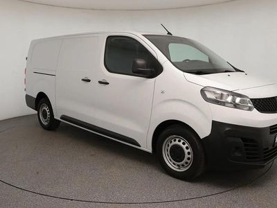 Second-hand Fiat Scudo 75 CP (55 kW) 2023 Alb Van