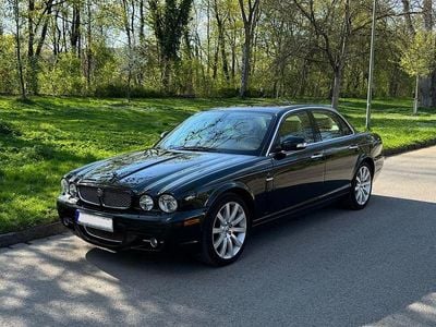 Second-hand Jaguar XJ8 Executive 298 CP (219 kW) 2008 Verde Berlinǎ