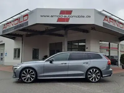 Occasion Volvo V60 R-Design 197 ch (144 kW) 2021 Gris Break