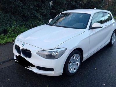 Gebraucht BMW 114 102 PS (75 kW) 2013 Weiß Kleinwagen