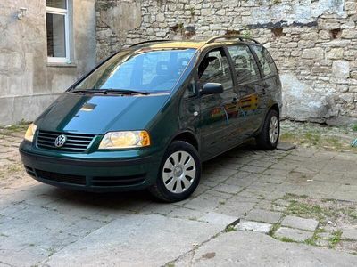 VW Sharan