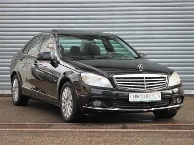 Gebraucht Mercedes C180 Elegance 156 PS (114 kW) 2008 Schwarz Limousine