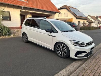 Gebraucht VW Touran R-line 190 PS (139 kW) 2018 Weiß Van / Kleinbus