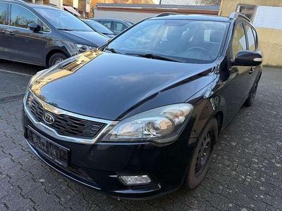 Gebraucht Kia Ceed Sportswagon Spirit 125 PS (91 kW) 2012 Zilinaschwarz met. Kombi