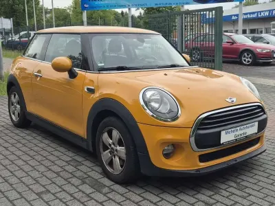 Occasion Mini ONE 102 PK (75 kW) 2016 Oranje Hatchback
