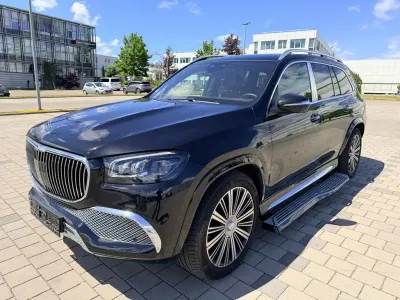 Gebraucht Mercedes GLS600 Maybach 557 PS (409 kW) 2023 Schwarz SUV