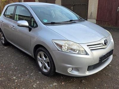 Gebraucht Toyota Auris 132 PS (97 kW) 2011 Silber Limousine