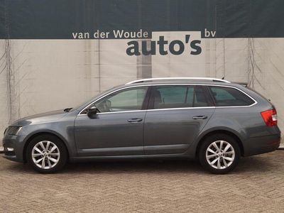 Grau Gebraucht 2019 Skoda Octavia Business Line Kombi | 6.655 € (Fairer Preis)