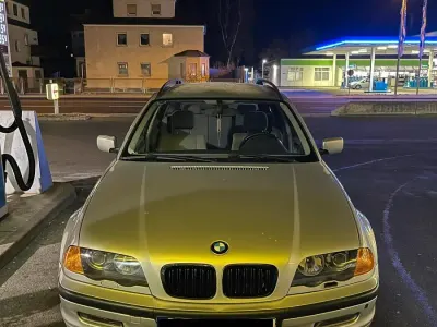 Gebraucht BMW 330 181 PS (133 kW) 2001 Silber Kombi