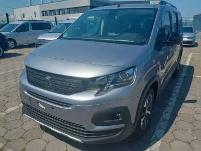 Gebraucht Peugeot Rifter GT 131 PS (96 kW) 2023 Gris artense Van / Kleinbus