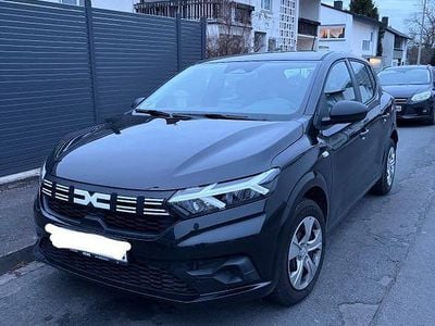 Gebraucht Dacia Sandero Essentiel 91 PS (66 kW) 2025 Schwarz Limousine