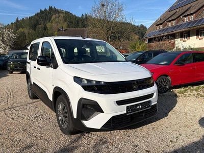 Neu Peugeot Rifter Allure 110 PS (80 kW) 2026 Weiß Van / Kleinbus