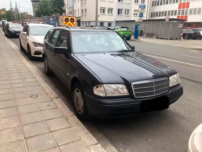 Gebraucht Mercedes C230 150 PS (110 kW) 1997 Blau Kombi