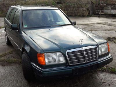 Mercedes E200