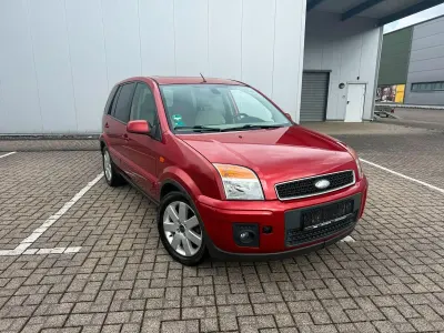 Gebraucht Ford Fusion 80 PS (58 kW) 2006 Rot Kleinwagen