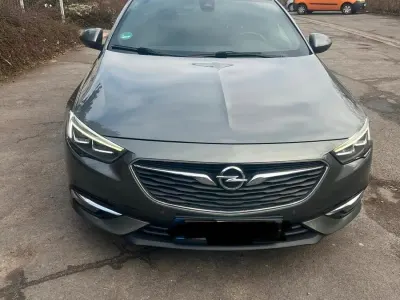 Gebraucht Opel Insignia 170 PS (125 kW) 2018 Grau Kombi