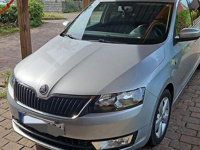 Usata Skoda Rapid Ambition 90 CV (66 kW) 2012 Argento Utilitaria