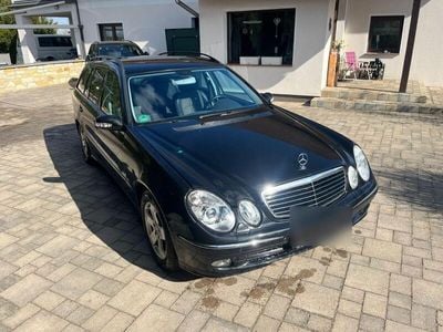 Mercedes E200