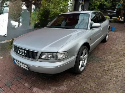 Brugt Audi A8 174 HK (127 kW) 1995 Sølv Sedan