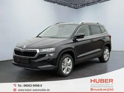 Neu Skoda Karoq Selection 150 PS (110 kW) 2026 Schwarzmagic perleffekt SUV