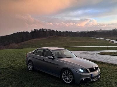 Gebraucht BMW 325 M Sport 218 PS (160 kW) 2005 Silber Limousine
