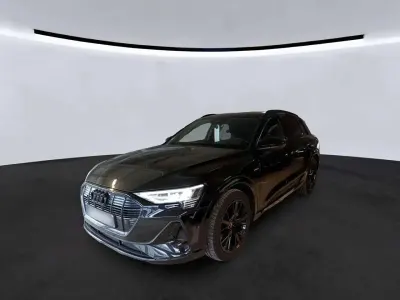 Usata Audi e-tron S-Line 230 kW (313 CV) 2022 Nero SUV