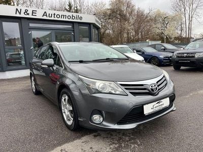Gebraucht Toyota Avensis Life 150 PS (110 kW) 2012 Silber Kombi