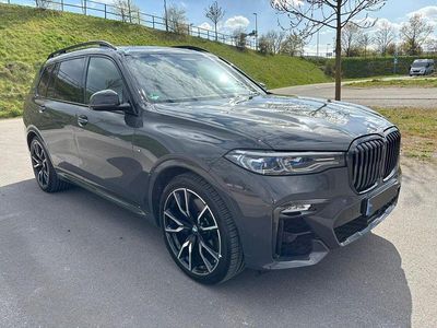Gebraucht BMW X7 M Sport 340 PS (250 kW) 2021 Grau SUV