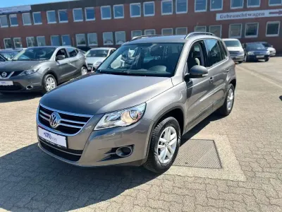 Gebraucht VW Tiguan Trendline 140 PS (102 kW) 2009 Grau SUV