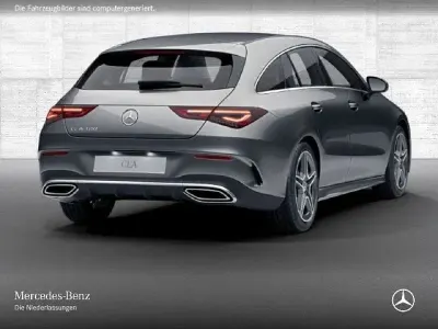 Gebraucht Mercedes CLA180 Shooting Brake AMG 136 PS (100 kW) 2023 Grau Kombi