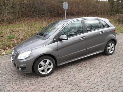 Mercedes B180