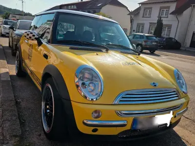 Gebraucht Mini Cooper 119 PS (87 kW) 2002 Gelb Kleinwagen