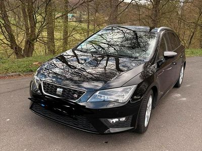 Używany Seat Leon FR 150 KM (110 kW) 2016 Czarny Kombi