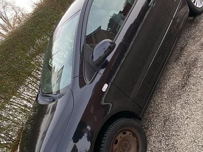 Gebraucht VW Fox 54 PS (39 kW) 2008 Schwarz Kleinwagen