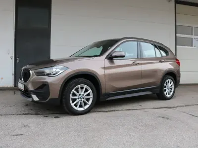 Używany BMW X1 Advantage 150 KM (110 kW) 2019 Beżowy SUV