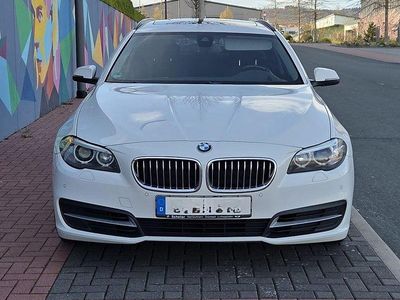 Gebraucht BMW 520 Sport Line 184 PS (135 kW) 2014 Weiß Kombi