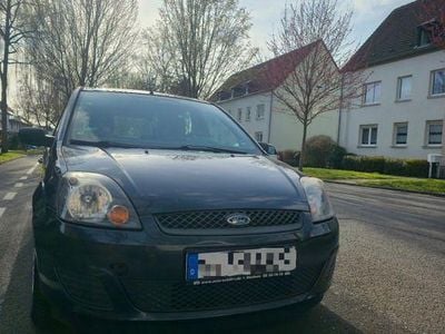 Gebraucht Ford Fiesta Ambiente 69 PS (50 kW) 2007 Kleinwagen