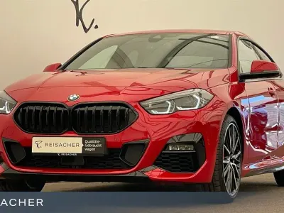 Gebraucht BMW 220 M Sport 178 PS (130 kW) 2023 Melbourne rot metallic Coupé