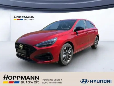Neu Hyundai i30 101 PS (74 kW) 2025 Rot Limousine